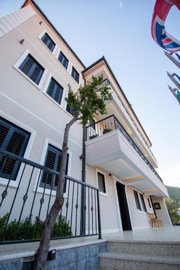Boutique Hotel Kooperativa ポグラデツ エクステリア 写真